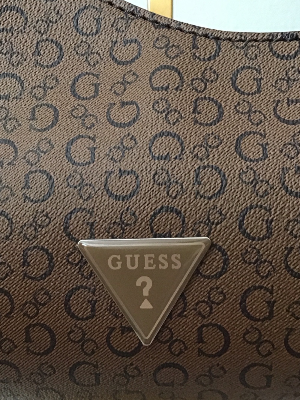GUESS Brown Monogram Shoulder Bag with Chain-Detail Strap - Picture 4 of 5